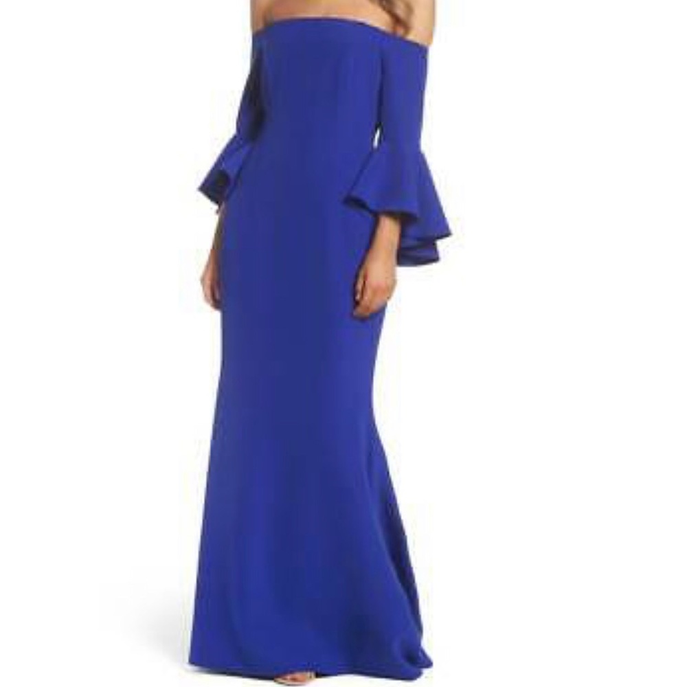 Vince Camuto Blue Gown 💙💙
